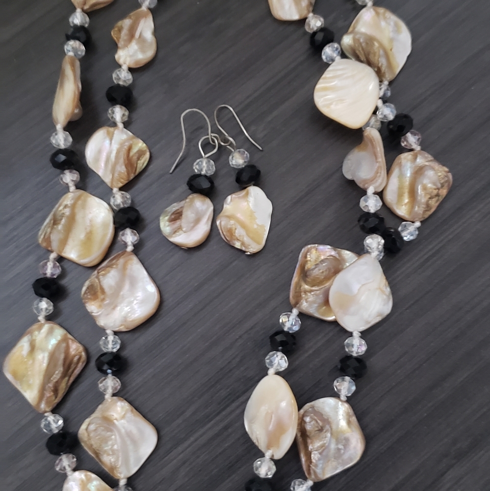 Jewelry - Picture 16 of 16